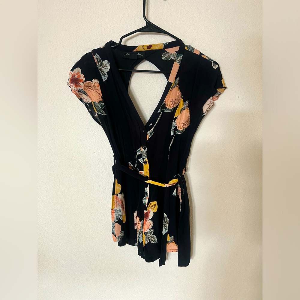 Staring at Stars Floral black Romper with Open Back; Size: 2